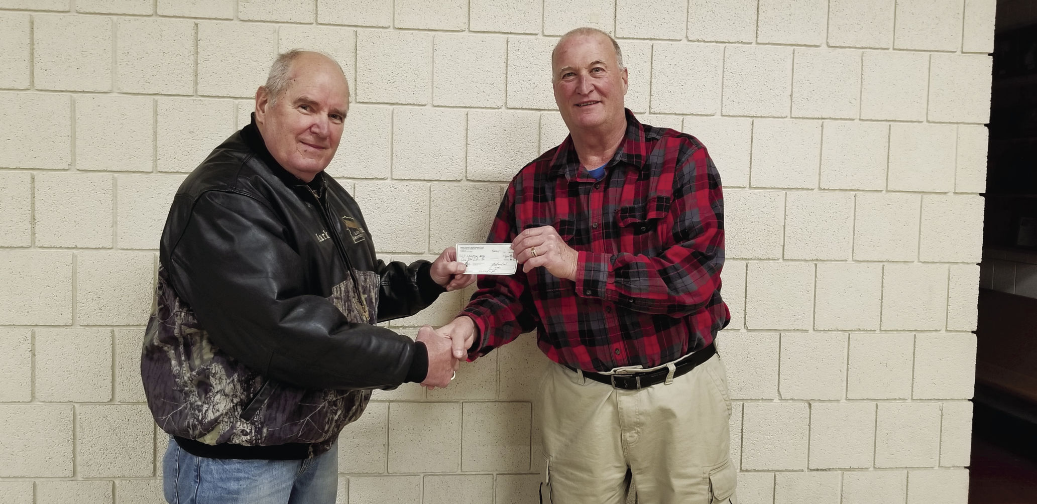 Isanti County Sportsmen’s Club gives to Salvation Army